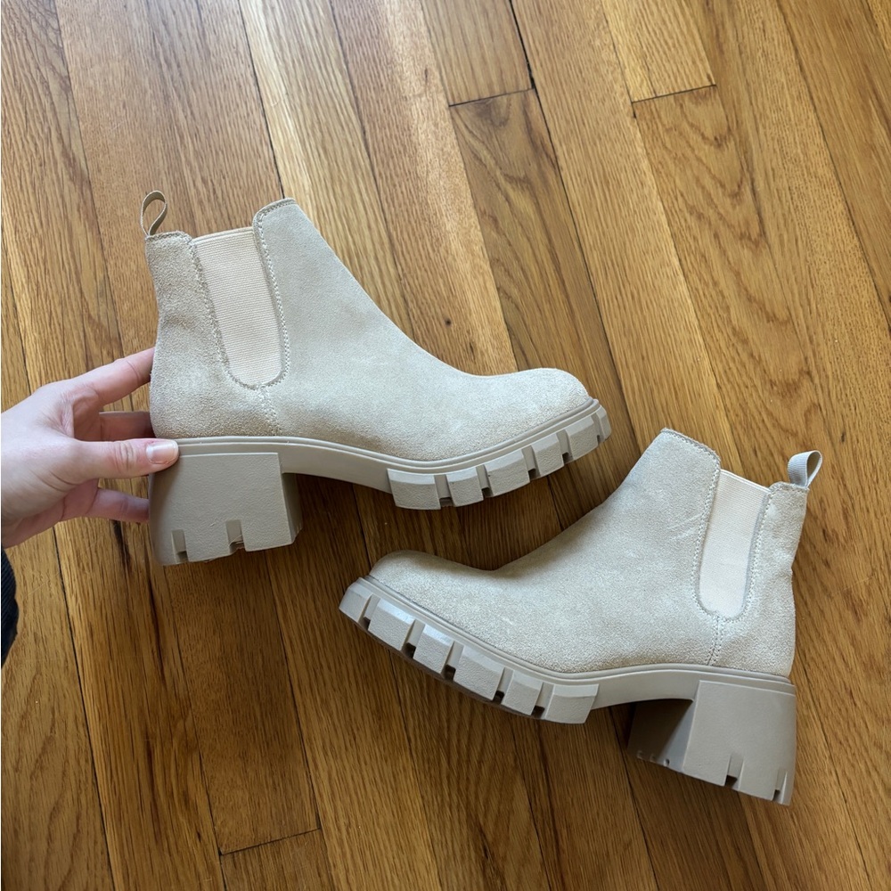 Steve Madden Suede Howler Chelsea Boot